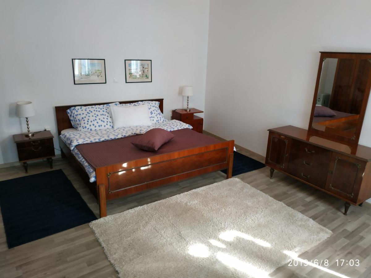 Holiday Home Peruški Buitenkant foto