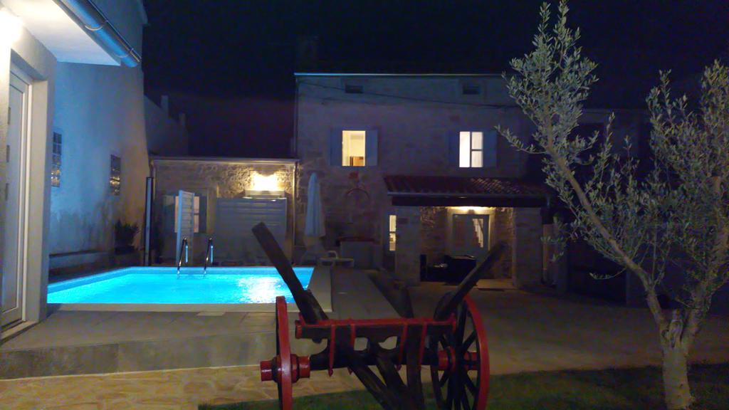 Holiday Home Peruški Kamer foto
